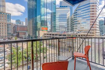 Stunning views of the downtown skyline*
